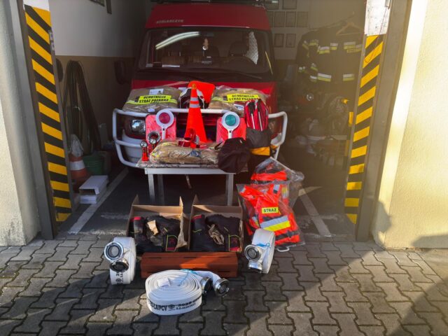 Sprzęt strażacki dla OSP zakupiony z budżetu gminy Pleszew.